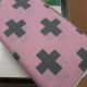 canvas roze met grijs kruis