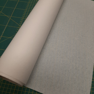Zelfklevend vlies voor borduurmachine 45 cm breed