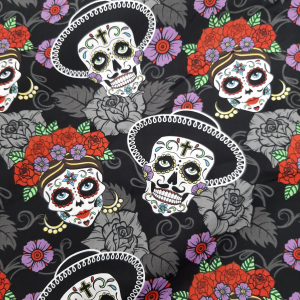 Katoen met skull print €4,00 per 0,50 meter