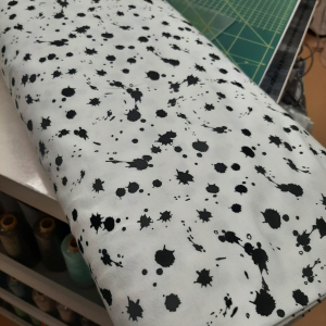 Katoenen tricot splatter off white