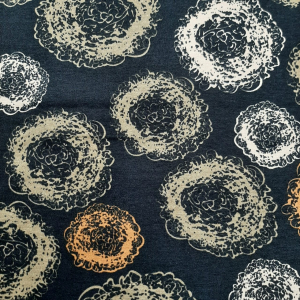B47 coupon 130cm x 150cm viscose tricot zwart balls